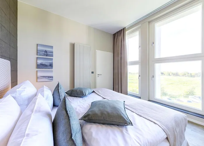 Ostseepanorama - Mit Balkon Und Boddenblick * 부스트로우