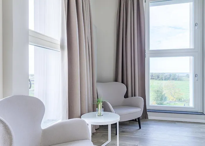 Ostseepanorama - Mit Balkon Und Boddenblick 아파트