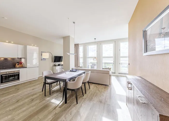 Ostseepanorama - Mit Balkon Und Boddenblick *